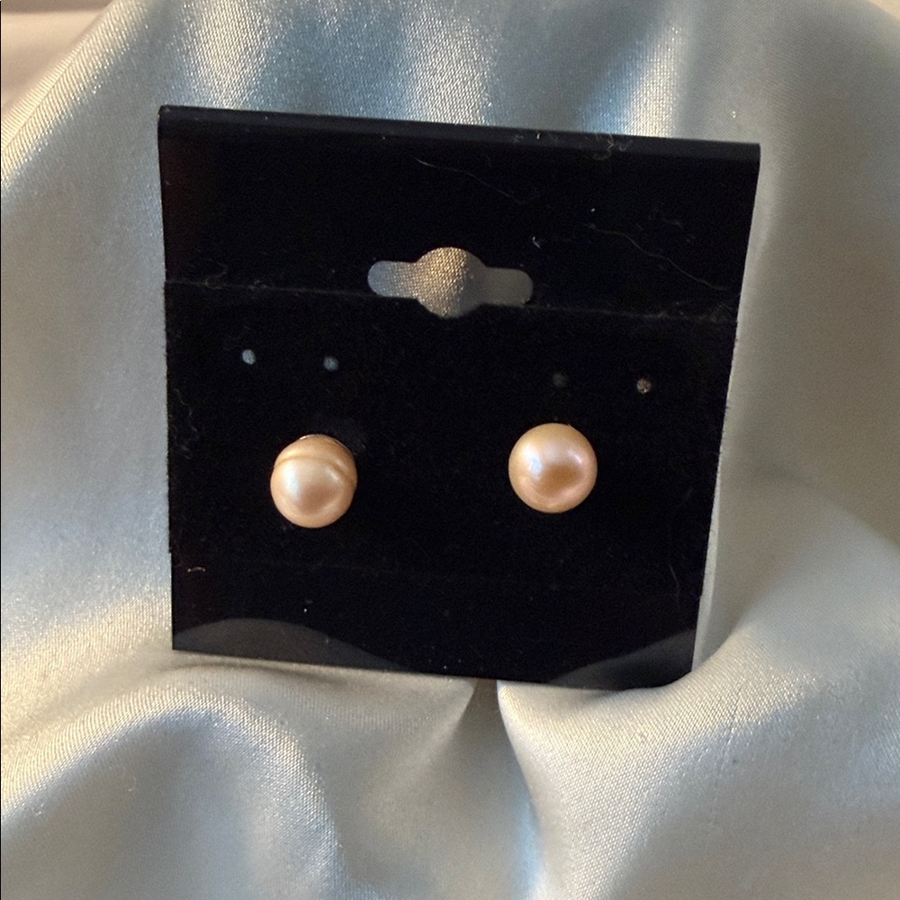 Hand Crafted With Peach Pearls Earrings
